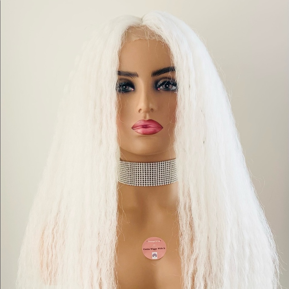 Long White Lace Front Synthetic Wig for Cosplay, Drag, Anime Events - New 🤍